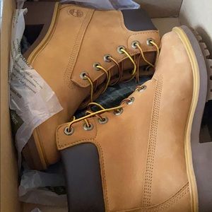 Timberlands boots for women